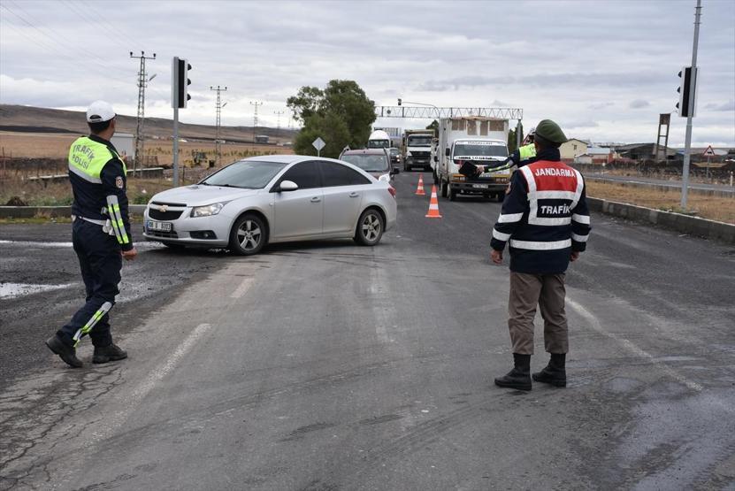 Türkiye genelinde trafik uygulaması: 18 bin sürücüye ceza kesildi
