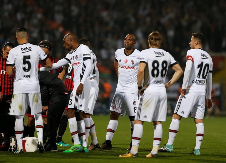 Ahmet İlhandan kırmızı kart yorumu: Babel bilerek yapmadı