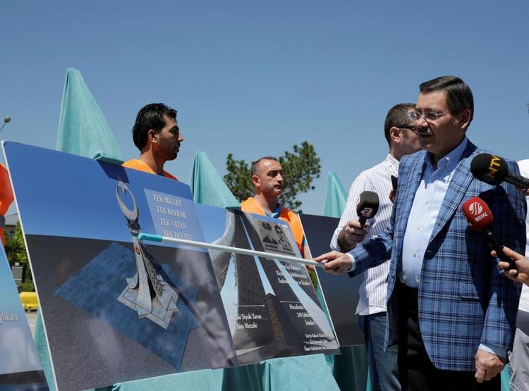 Kulislerde konuşuluyor... İşte Melih Gökçekin yerine geleceği iddia edilen iki isim