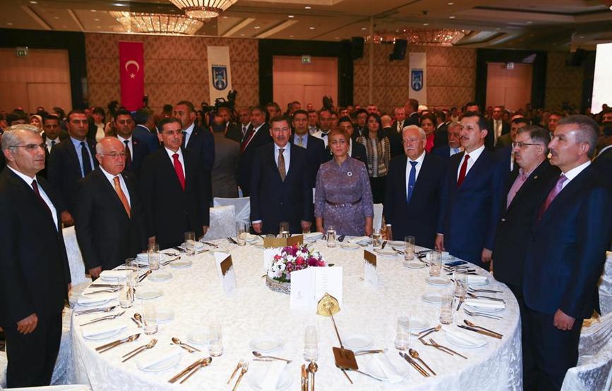 Kulislerde konuşuluyor... İşte Melih Gökçekin yerine geleceği iddia edilen iki isim