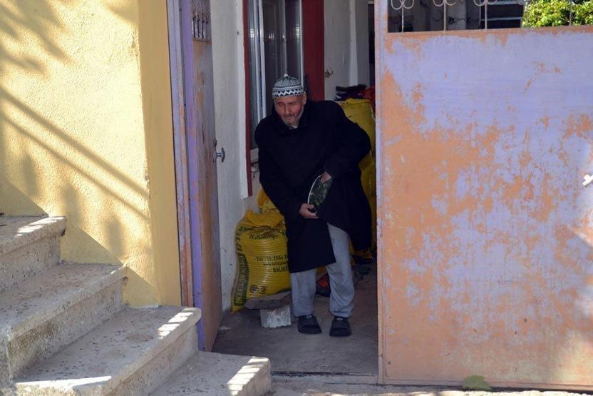 64 yaşındaki Mustafa Yılmaz mezardan çıktım dedi