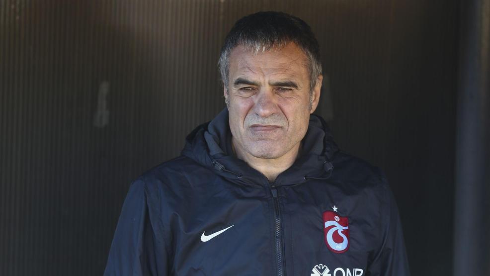 Son dakika: Trabzonsporda teknik direktör Ersun Yanal ile yollar ayrıldı