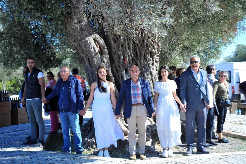 Dünyanın en pahalı zeytinyağı, İzmir Seferihisarda satıldı
