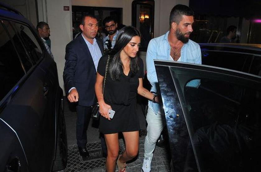 Aslıhan Doğan ile Arda Turan yeniden bir arada