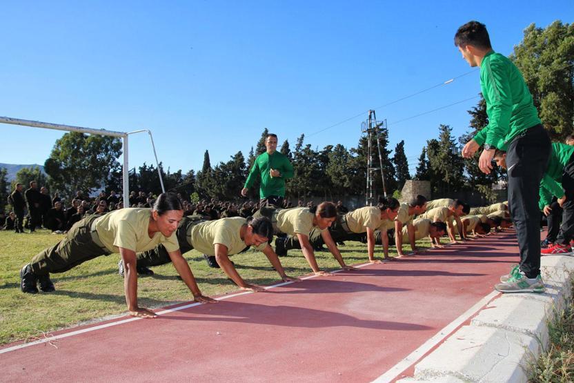 Kadın astsubay adayları eğitimlere başladı