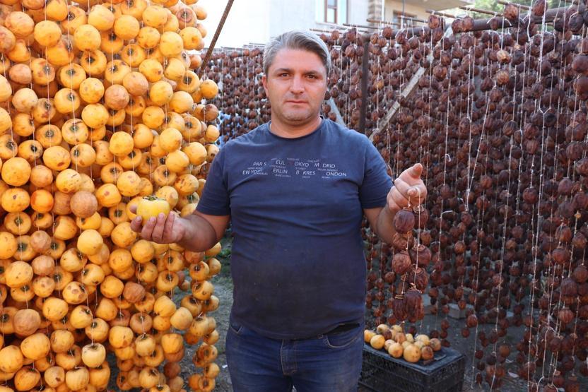 Cennet elması, üreticinin yüzünü güldürüyor