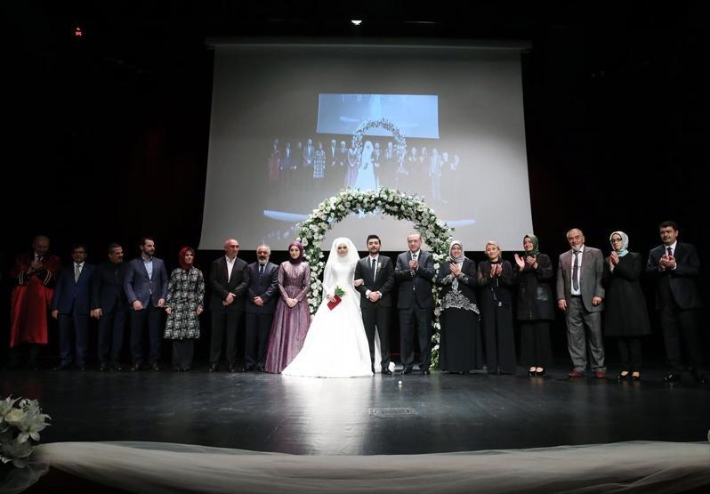 Erdoğan İstanbulda nikah törenine katıldı