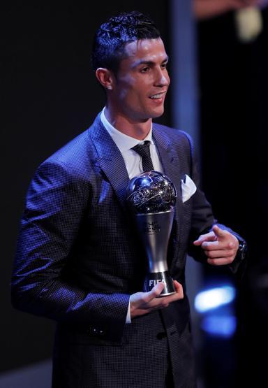 FIFA ödül töreni yapıldı: Yılın en iyisi Cristiano Ronaldo oldu