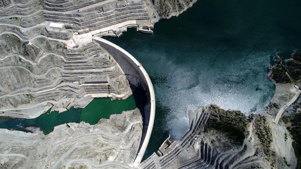 Türkiyenin en yüksek barajı 4 yılda 2.2 milyon kişinin elektriğini karşıladı