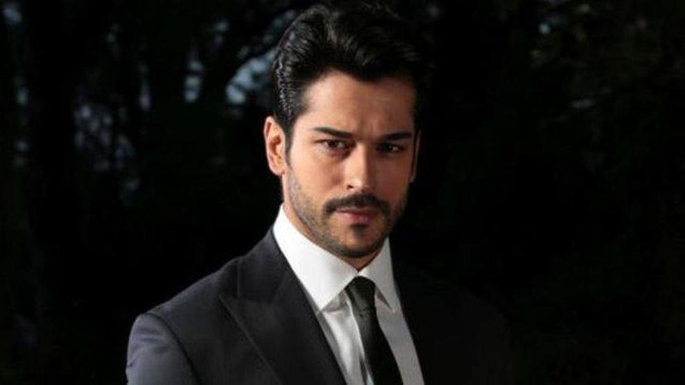 Burak Özçivit hastaneye kaldırıldı