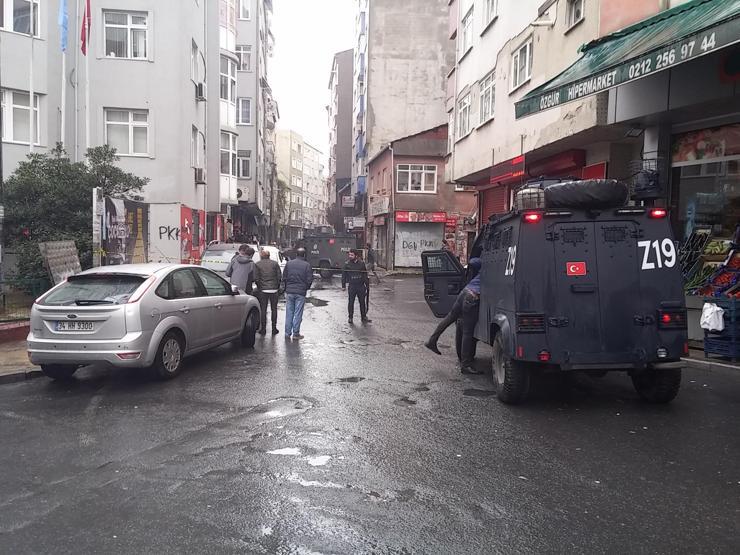 Son dakika... Okmeydanında silahlı saldırı: 1 ölü 5 yaralı