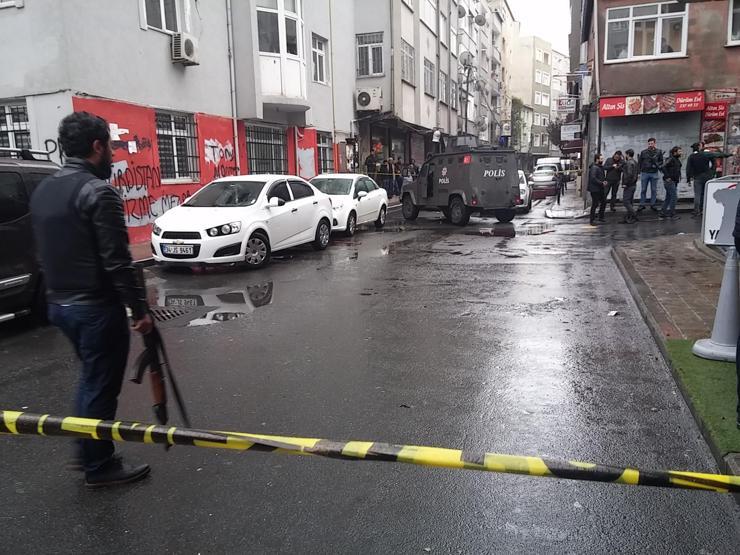 Son dakika... Okmeydanında silahlı saldırı: 1 ölü 5 yaralı