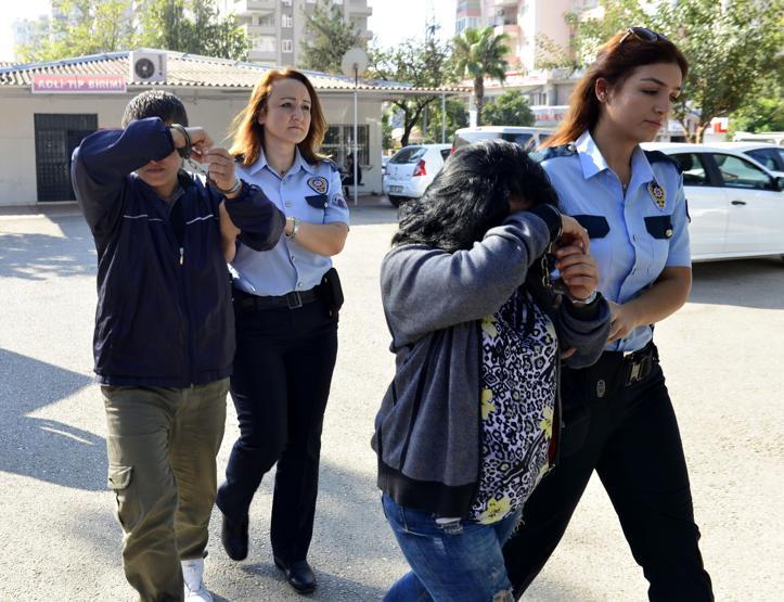 Evlilik vaadiyle dolandıran erkek görünümlü şüpheli kadın çıktı