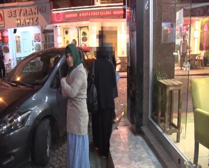 İstanbulda DEAŞ operasyonu: 3ü kadın 4 gözaltı
