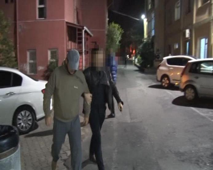 İstanbulda DEAŞ operasyonu: 3ü kadın 4 gözaltı