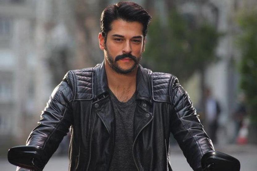 Burak Özçivitin eski fotoğrafı olay oldu