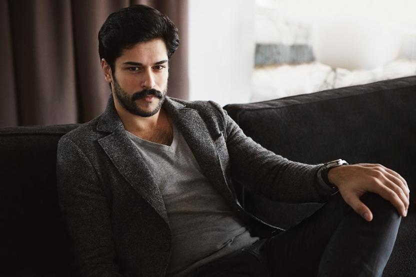 Burak Özçivitin eski fotoğrafı olay oldu