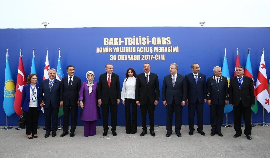 Son dakika... Bakü-Tiflis-Kars demiryolu hattı açıldı