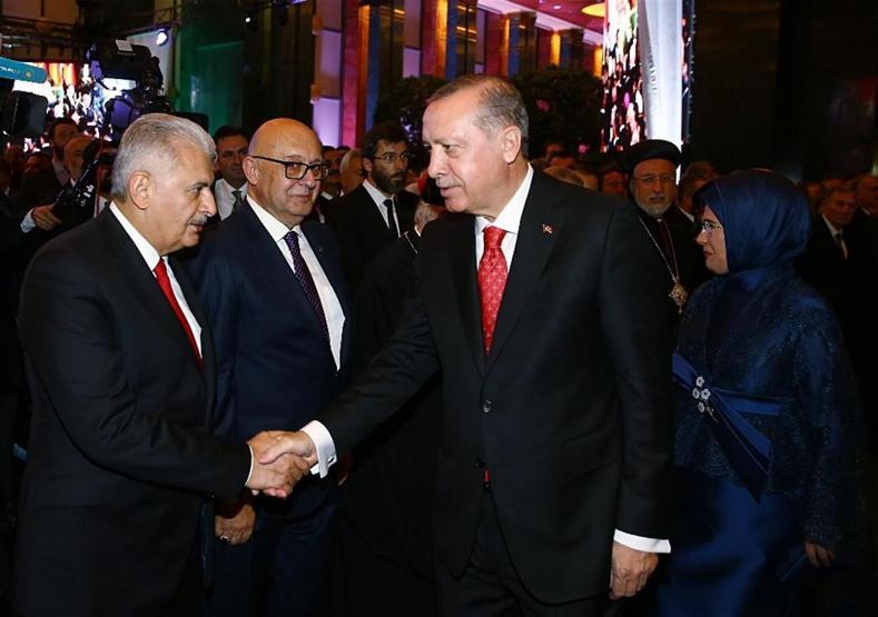 Beştepedeki Cumhuriyet resepsiyonuna Davutoğlu katılmadı