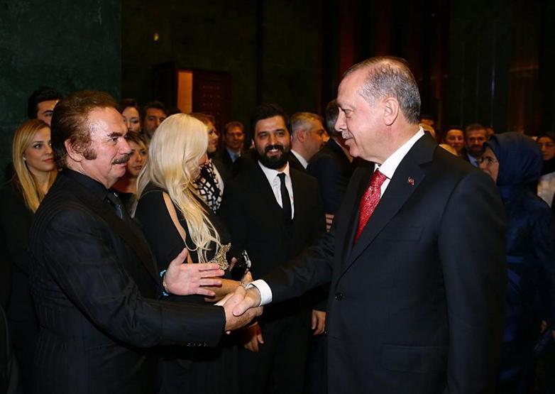 Beştepedeki Cumhuriyet resepsiyonuna Davutoğlu katılmadı