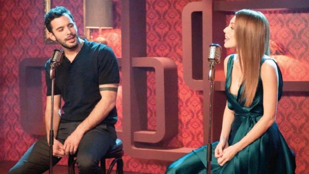 Barış Arduç ve Elçin Sangunun Mutluluk düeti