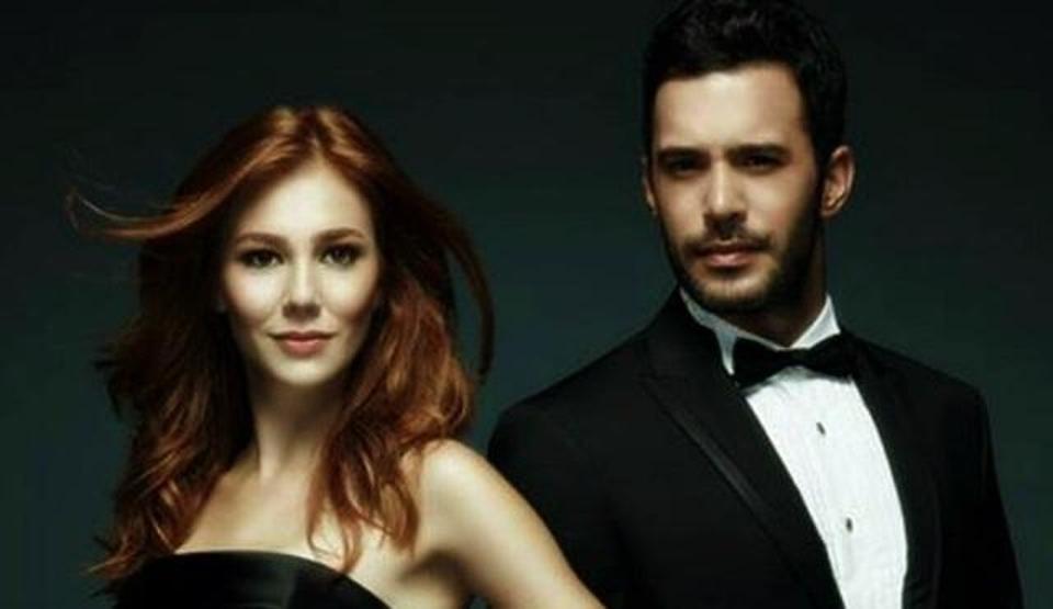 Barış Arduç ve Elçin Sangunun Mutluluk düeti