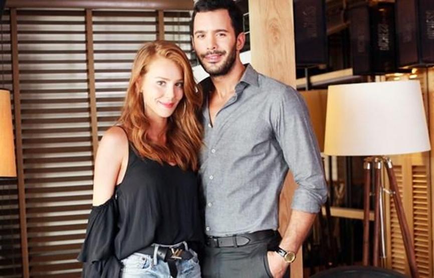 Barış Arduç ve Elçin Sangunun Mutluluk düeti