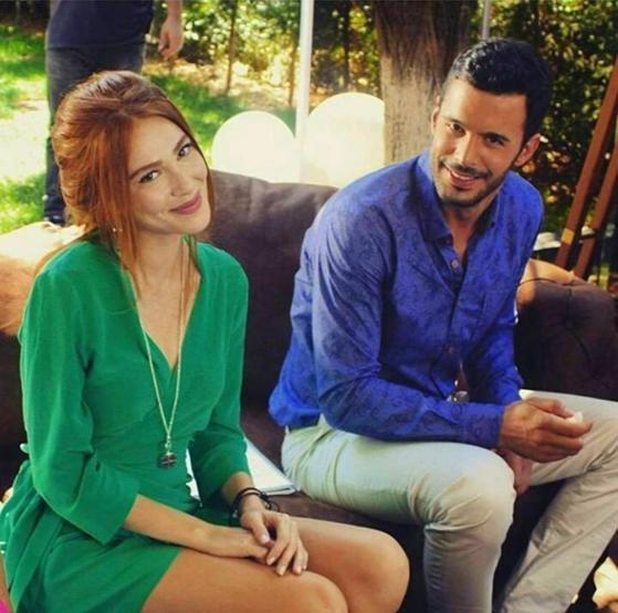 Barış Arduç ve Elçin Sangunun Mutluluk düeti
