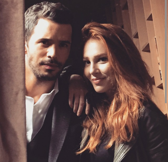 Barış Arduç ve Elçin Sangunun Mutluluk düeti