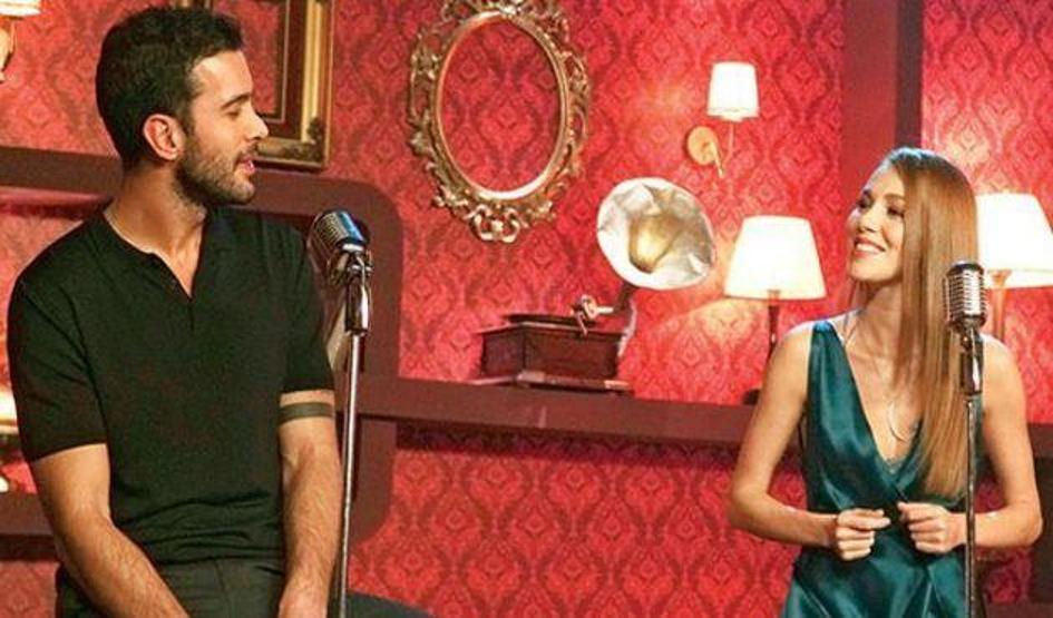Barış Arduç ve Elçin Sangunun Mutluluk düeti