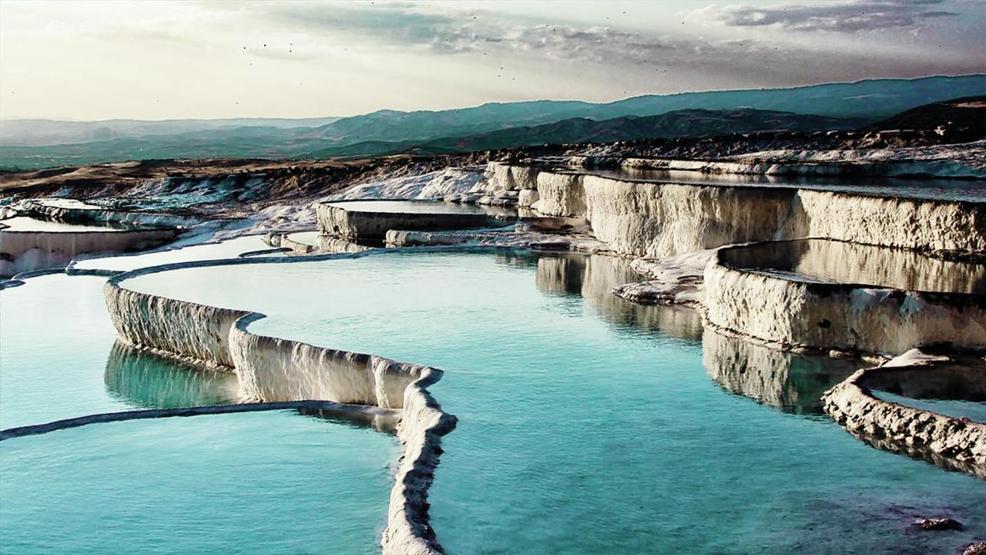 Tarihte bir ilk: İstanbulu 71 bin 300 kişi terk etti