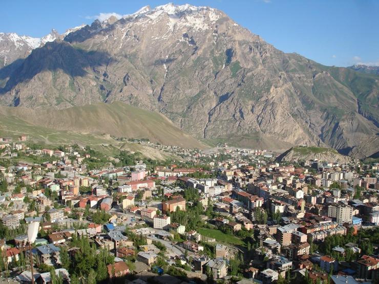 Tarihte bir ilk: İstanbulu 71 bin 300 kişi terk etti