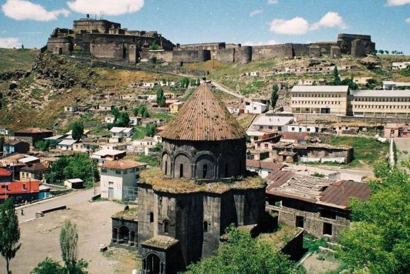 Tarihte bir ilk: İstanbulu 71 bin 300 kişi terk etti