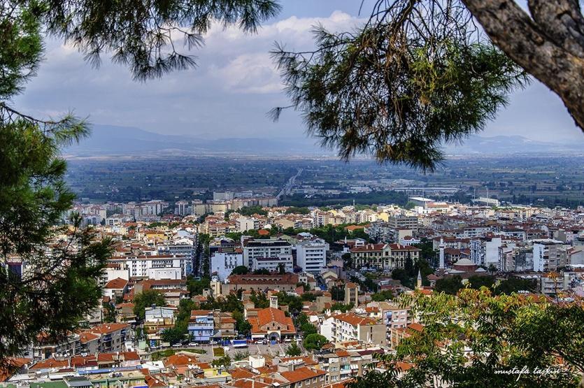 Tarihte bir ilk: İstanbulu 71 bin 300 kişi terk etti