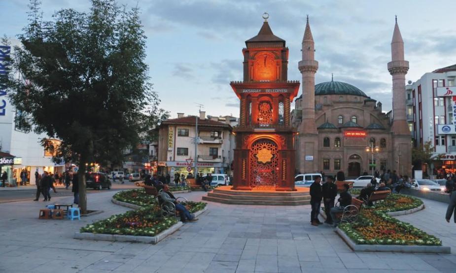 Tarihte bir ilk: İstanbulu 71 bin 300 kişi terk etti