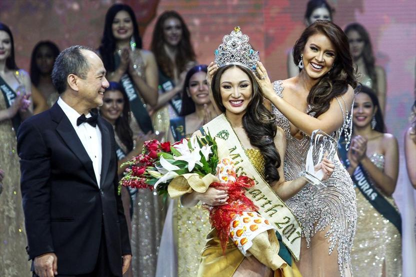 Miss Earth 2017 güzeli tacını taktı