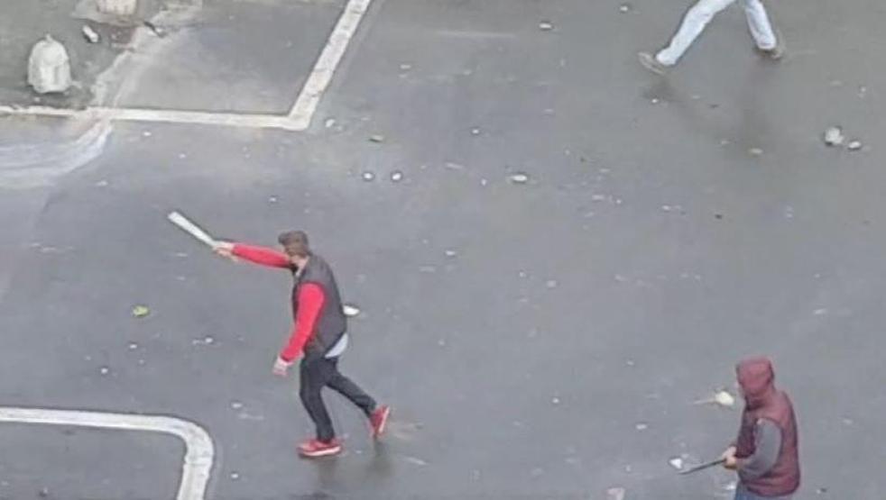İki taraftar grubu birbirine girdi, ortalık savaş alanına döndü