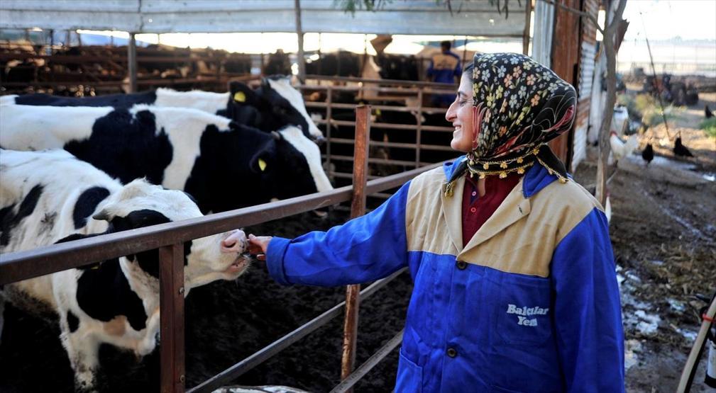 4 bilezikle ayda 65 bin lira para kazanıyor