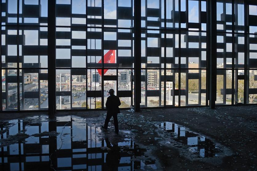 AKMnin içinden yıllar sonra ilk fotoğraflar