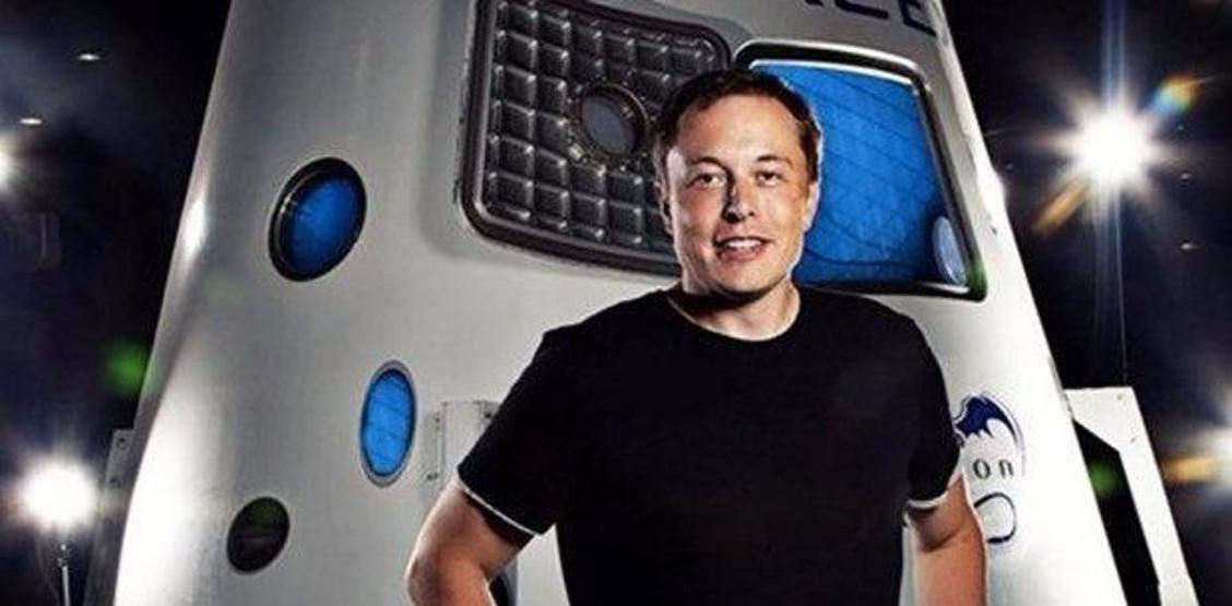 Elon Musk Anıtkabiri ziyaret etti