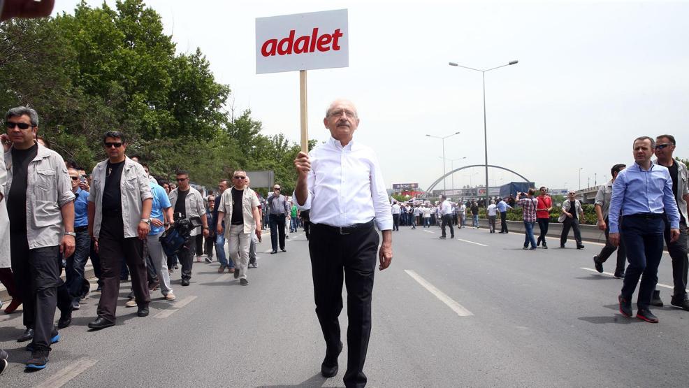 Kemal Kılıçdaroğlu Demokrasi Ödülüne layık görüldü