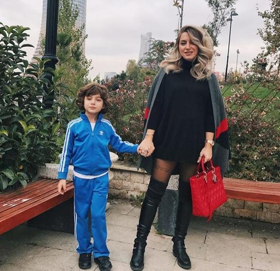 Sarıoğlu çifti ikinci çocuklarını bekliyor