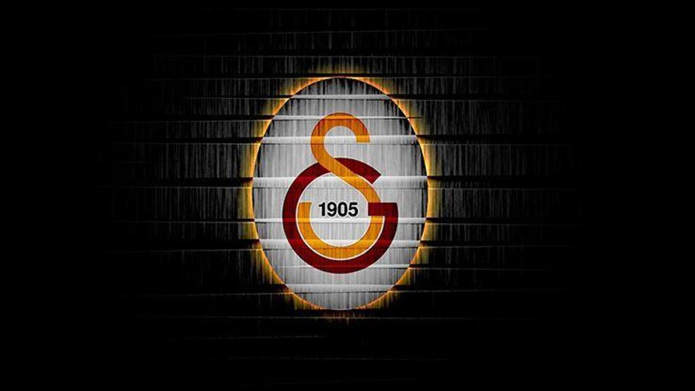 Galatasaray 4 futbolcu ile yollarını ayırıyor