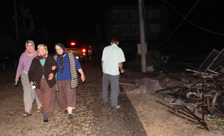 Hortumun vurduğu ve 28 kişinin yaralandığı Antalyadan ilk fotoğraflar