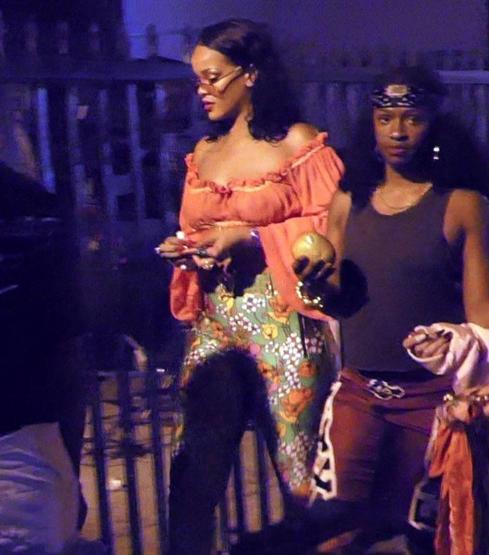 Rihannanın olay yaratan stili
