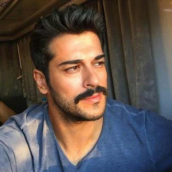 Burak Özçivit bir yılda servet kazanacak