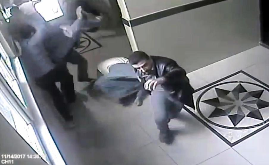 Sopalı dehşet kamerada