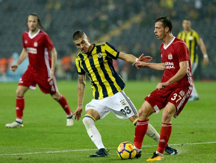 Mehmet Demirkol: Valbuena bu takımda oynayabilir mi