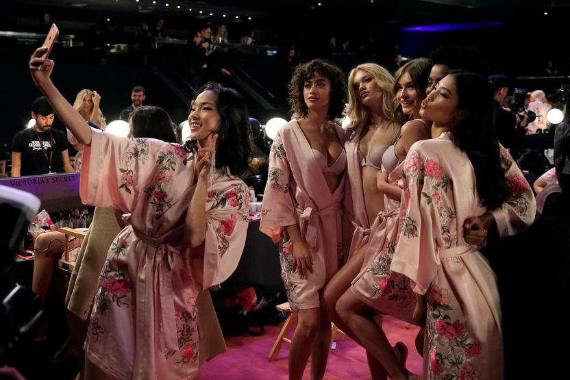 Victoria’s Secret Fashion Show defilesinde son hazırlıklar