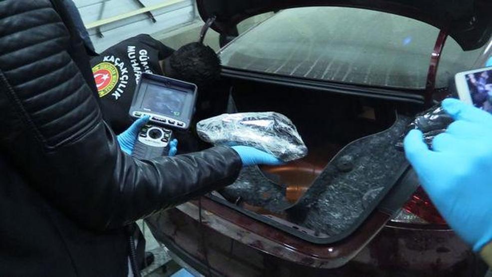 Mersin Limanında operasyon: ABDden gelen gemiden 47 silah çıktı